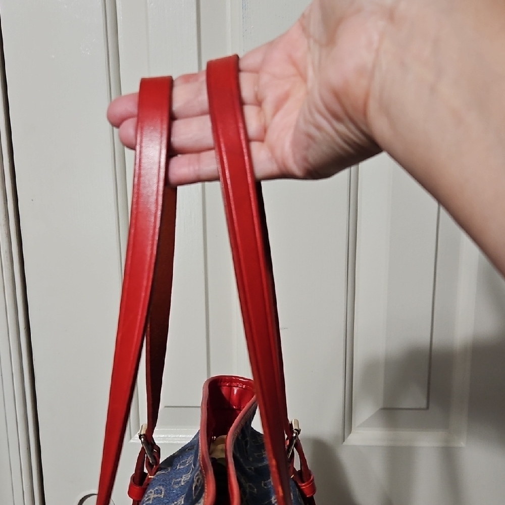 Dooney & Bourke EUC Denim Signature Tote - Picture 10 of 16